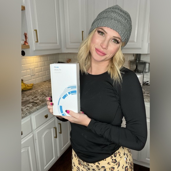 Meet your Posher, Ash 💋💚💰🙋🏼‍♀️ - Picture 14 of 16